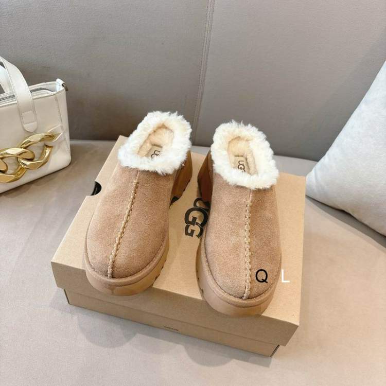Picture of UGG Shoes _SKUUGGsz35-40LL120119741